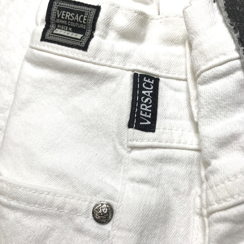 Versace Vintage High Waist Denim Medusa Head jeans - Picture 9 of 9